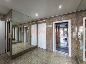 MONOAMBIENTE DIVISIBLE EN VENTA BALCON V. URQUIZA