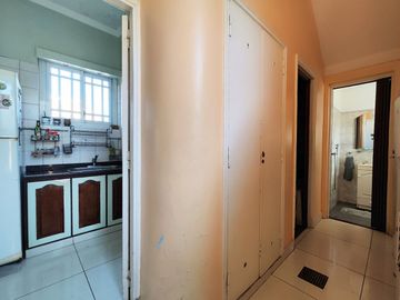 VENTA DPTO 4 AMB EN FLORES C/TERRAZA Y QUINCHO