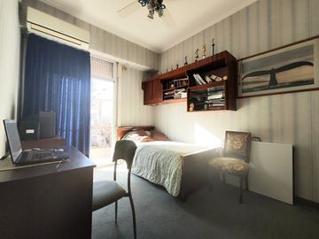 VENTA DPTO 4 AMB EN FLORES C/TERRAZA Y QUINCHO