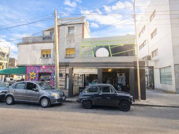 LOCAL EN ESQUINA SOBRE AVENIDA – ALTA VISIBILIDAD