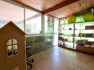 CASA EN VENTA 3 DORMITORIOS EN FUNES CON PILETA