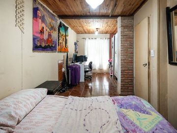 CASA EN VENTA 3 DORMITORIOS EN FUNES CON PILETA