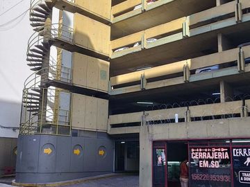 Venta Cochera Fija por rampa en 1er piso