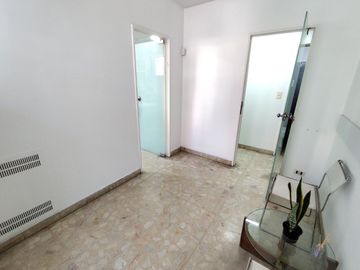 OFICINA VENTA VILLA CRESPO CABALLITO entrada INDEP