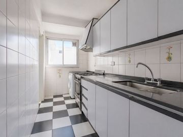 Venta dpto 3 amb c/espacio extra + balcón en Núñez