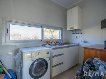 VENTA CASA 5 AMB  LA MACARENA, PILETA, A. CRÉDITO