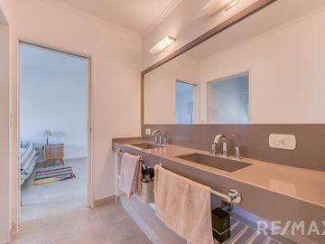 VENTA CASA 5 AMB  LA MACARENA, PILETA, A. CRÉDITO