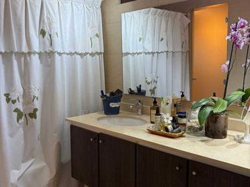 Casa en venta  en LAS CONDES