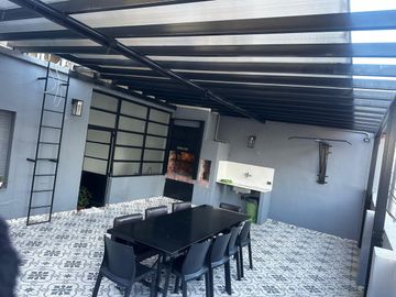 VENTA DE MONOAMBIENTE SUPER GRANDE MICROCENTRO