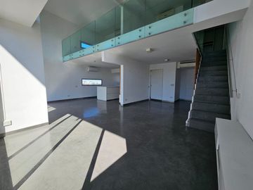VENTA DUPLEX 3 AMB TERRAZA PISO ALTO COCHERA