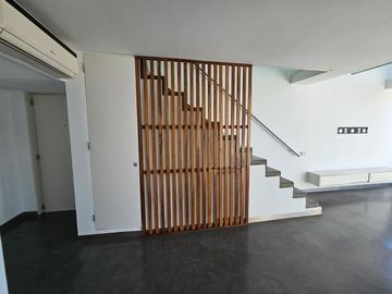VENTA DUPLEX 3 AMB TERRAZA PISO ALTO COCHERA