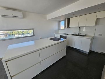 VENTA DUPLEX 3 AMB TERRAZA PISO ALTO COCHERA