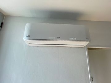 ALQUILER OFICINA 180M2 OLIVOS CON COCHERA