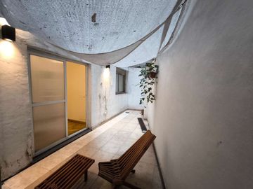 VENTA 3 AMB 2 PATIOS PLANTA BAJA BELGRANO C