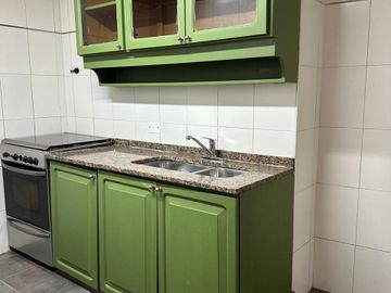VTA CASA EN CHACARITA 5 AMB ESCRIT + PATIO