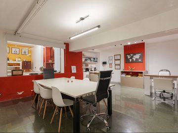 VENTA LOCAL COMERCIAL COLEGIALES SOBRE AVENIDA