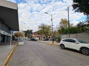 VENTA LOTE EN ESQUINA POMPEYA
