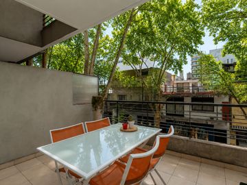 VENTA LUMINOSO MONOAMBIENTE CON BALCÓN EN PALERMO