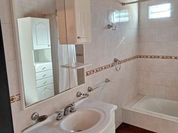 CASA EN VENTA EN JEPPENER