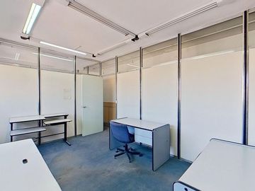 VENTA OFICINA APTO VIVIENDA SAN NICOLAS PISO ALTO