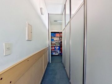VENTA OFICINA APTO VIVIENDA SAN NICOLAS PISO ALTO
