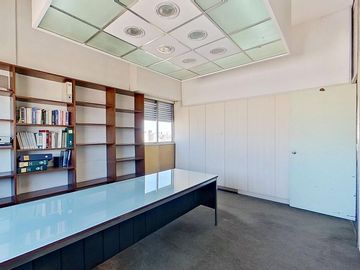 VENTA OFICINA APTO VIVIENDA SAN NICOLAS PISO ALTO