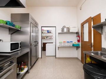Villa Devoto Edificio 782m² con RENTA