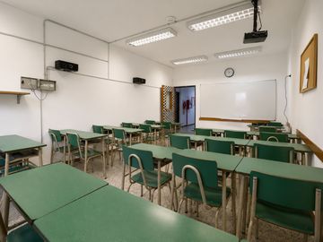 Villa Devoto Edificio 782m² con RENTA
