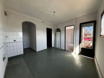 DPTO 2AMB- VENTA-PERMUTA 39M2-Valentín Alsina