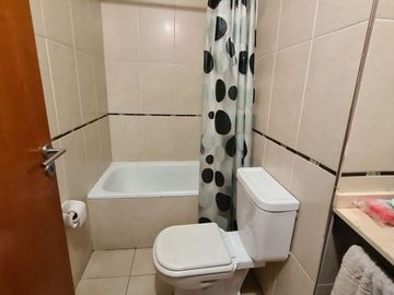 VENTA DEPTO 3 AMBIENTES CON BALCÓN   COCHERA FIJA
