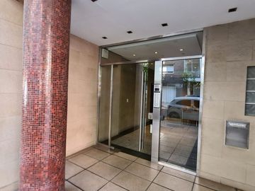 VENTA DEPTO 3 AMBIENTES CON BALCÓN   COCHERA FIJA