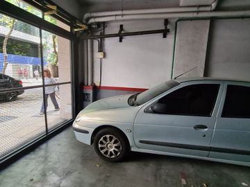 VENTA DEPTO 3 AMBIENTES CON BALCÓN   COCHERA FIJA