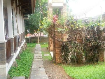 Dijual Cepat Rumah sering dipakai Lokasi Shooting Sinetron di Beji Depok Bonus Tanah 3500 m2 harga 12 M (nego)