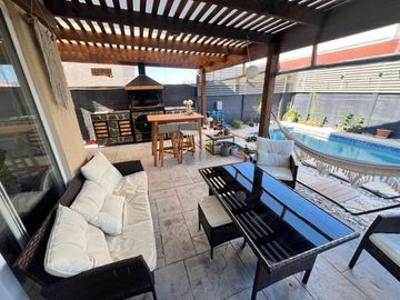 Casa en venta c/ estacionamiento en Laguna del Sol