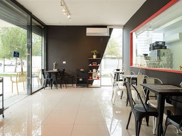 Local Comercial en Venta en Av Francisco Bilbao / Tobalaba