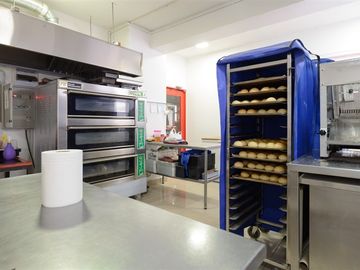 Local Comercial en Venta en Av Francisco Bilbao / Tobalaba
