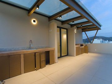 CASA EN RENTA EN CAPITAL NORTE GRAND