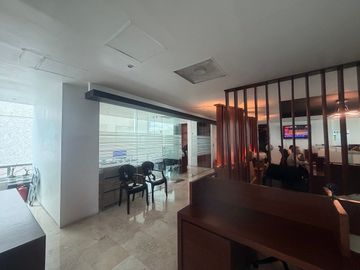 RENTA OFICINAS EN PH EN JARDINES EN LA MONTAÑA