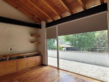 CASA EN VENTA CON GRAN UBICACIÓN EN JARDINES DE LA MONTAÑA, TLALPAN!!