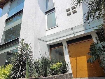 CASA EN VENTA CON GRAN UBICACIÓN EN JARDINES DE LA MONTAÑA, TLALPAN!!