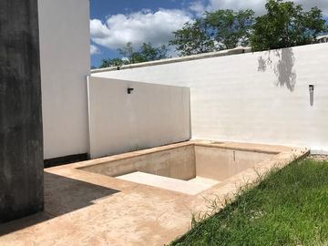 CASA EN RENTA EN PRIVADA FONTANA A ESPALDA DE CABO NORTE