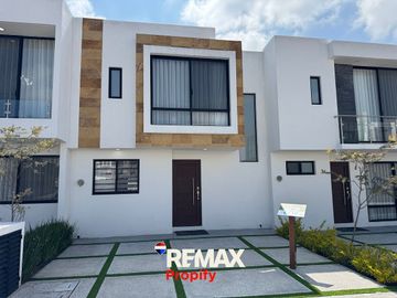 Casa en Venta Acacia Juriquilla, Querétaro