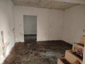 SE VENDE TERRENO  CON CONSTRUCCION, CERCA DE SAN CRISTOBAL CENTRO