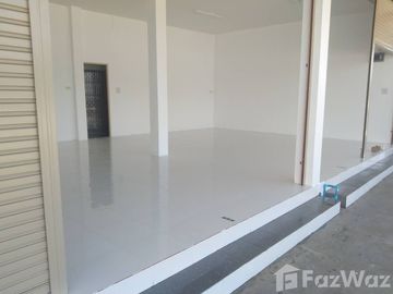 Studio Shophouse for sale in Mae Faek, Chiang Mai