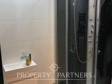 ¡Oficina en Nueva Costanera habilitada y en inmejorable ubicación!