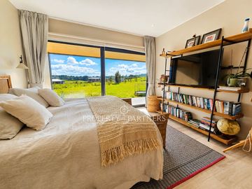 Espectacular casa con vista panorámica, bosque nativo y arquitectura en «Las Tranqueras», Puerto Varas