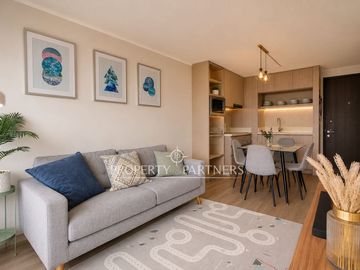 Venta departamento con vista despejada junto a Plaza Egaña, en Ñuñoa