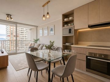 Venta departamento con vista despejada junto a Plaza Egaña, en Ñuñoa