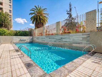 Venta departamento con vista despejada junto a Plaza Egaña, en Ñuñoa