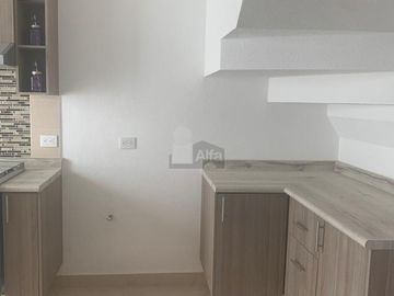 Casa en Renta en Fracc. Portugal Capellanía León, Gto, atras de Mayorazgo